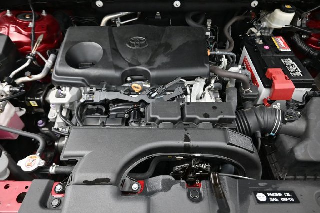 Used 2020 Toyota RAV4 XLE Premium FWD image 22