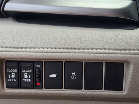 Certified 2025 Honda Odyssey EX-L image 26
