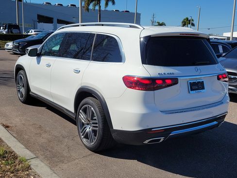 Certified 2026 Mercedes-Benz GLS 450 4MATIC image 4