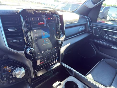 Used 2023 RAM 1500 Laramie AWD/4WD image 21