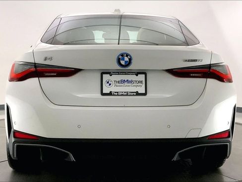 Certified 2023 BMW i4 eDrive35 RWD image 3