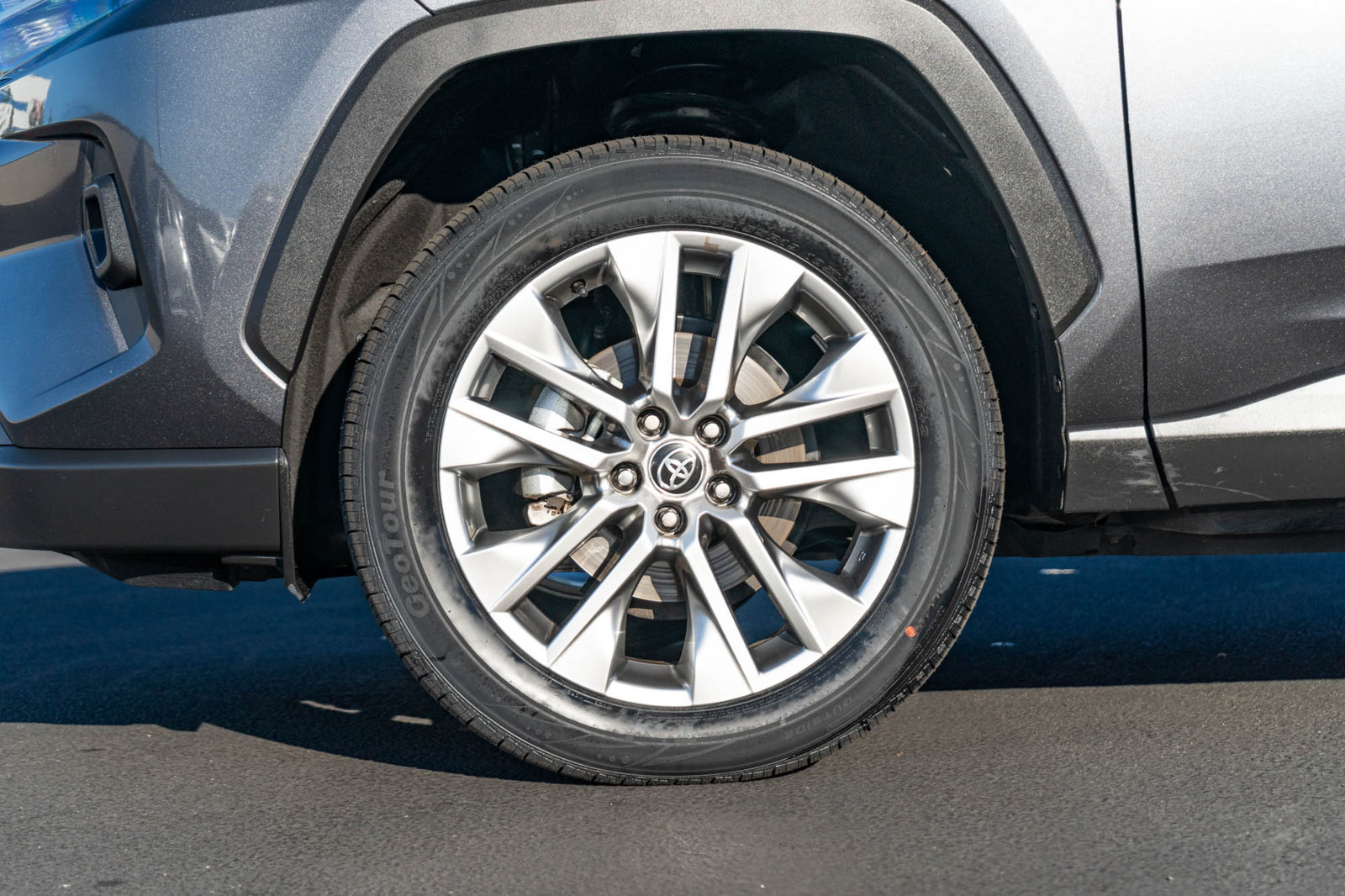 Certified 2022 Toyota RAV4 XLE Premium FWD image 5