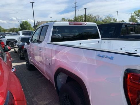 New 2026 GMC Sierra 1500 Elevation image 7