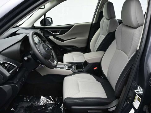 Used 2023 Subaru Forester AWD/4WD image 7