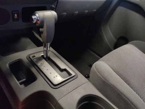 Used 2019 Nissan Frontier SV image 26