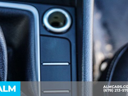 Used 2024 Volkswagen Jetta SE image 41