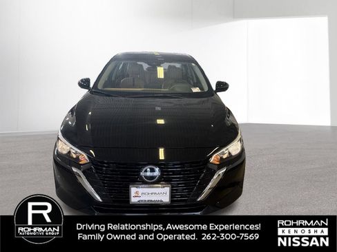 Used 2025 Nissan Sentra SV w/ SV Premium Package FWD image 10