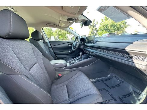 Used 2023 Honda Accord LX image 18