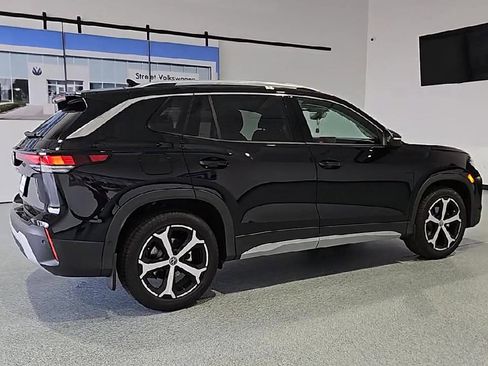 New 2026 Volkswagen Tiguan SE FWD image 9