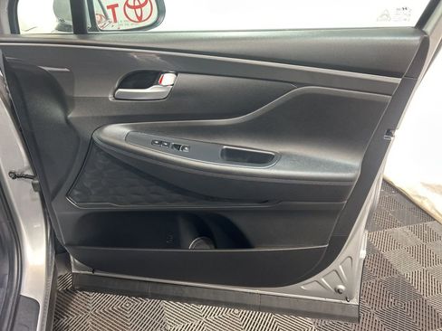 Used 2023 Hyundai Santa Fe SE image 11
