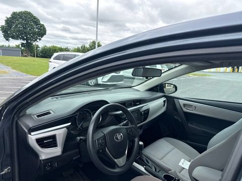 Used 2014 Toyota Corolla LE FWD image 7