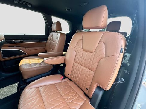 Certified 2024 Kia Telluride EX X-Line AWD/4WD image 29