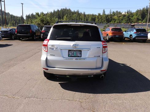 Used 2009 Toyota RAV4 Sport AWD/4WD image 6