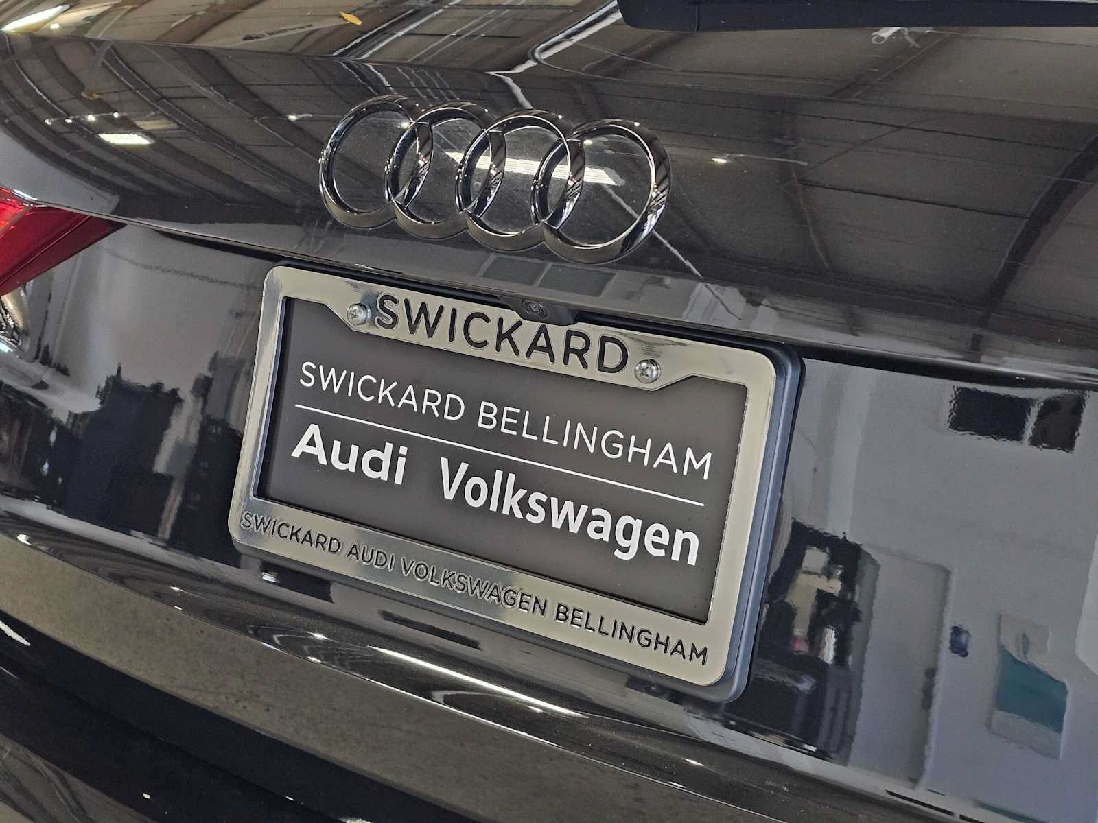 Used 2025 Audi Q3 2.0T Premium w/ Convenience Package AWD/4WD image 14