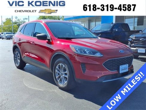Used 2022 Ford Escape SE w/ Convenience Package image 1