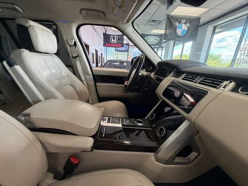 Used 2019 Land Rover Range Rover Supercharged AWD/4WD image 33