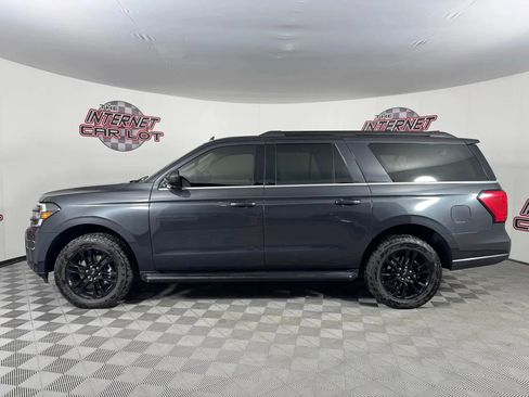 Used 2024 Ford Expedition Max XLT image 4