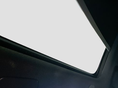 Used 2024 Volvo XC40 Recharge Ultimate w/ Protection Package Premier image 27