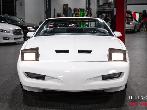 Used 1991 Pontiac Firebird Trans Am RWD image 8