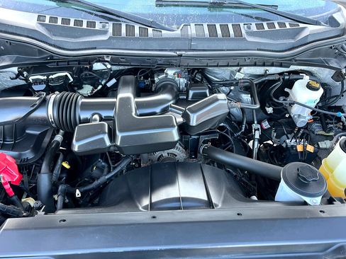 Used 2019 Ford F250 XL w/ Power Equipment Group image 18