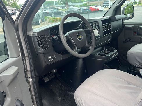 Used 2012 Chevrolet Express 1500 RWD image 36