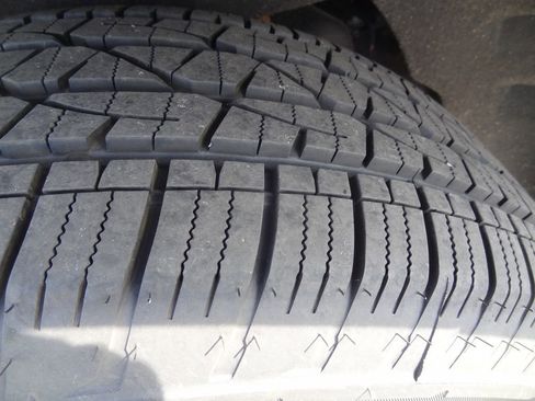 Used 2024 Ford Expedition XLT image 14