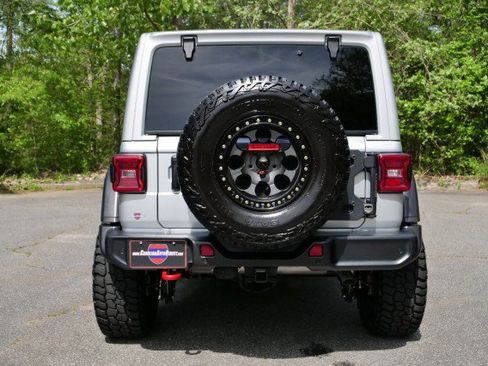 Used 2024 Jeep Wrangler Unlimited Rubicon w/ Technology Group image 23