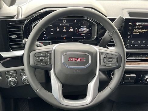 New 2026 GMC Sierra 1500 Elevation image 12