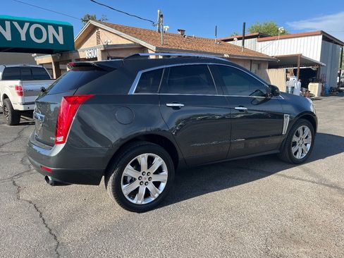 Used 2016 Cadillac SRX Luxury w/ Driver Awareness Package FWD image 4