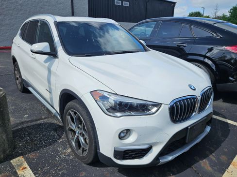 Used 2017 BMW X1 xDrive28i AWD/4WD image 1
