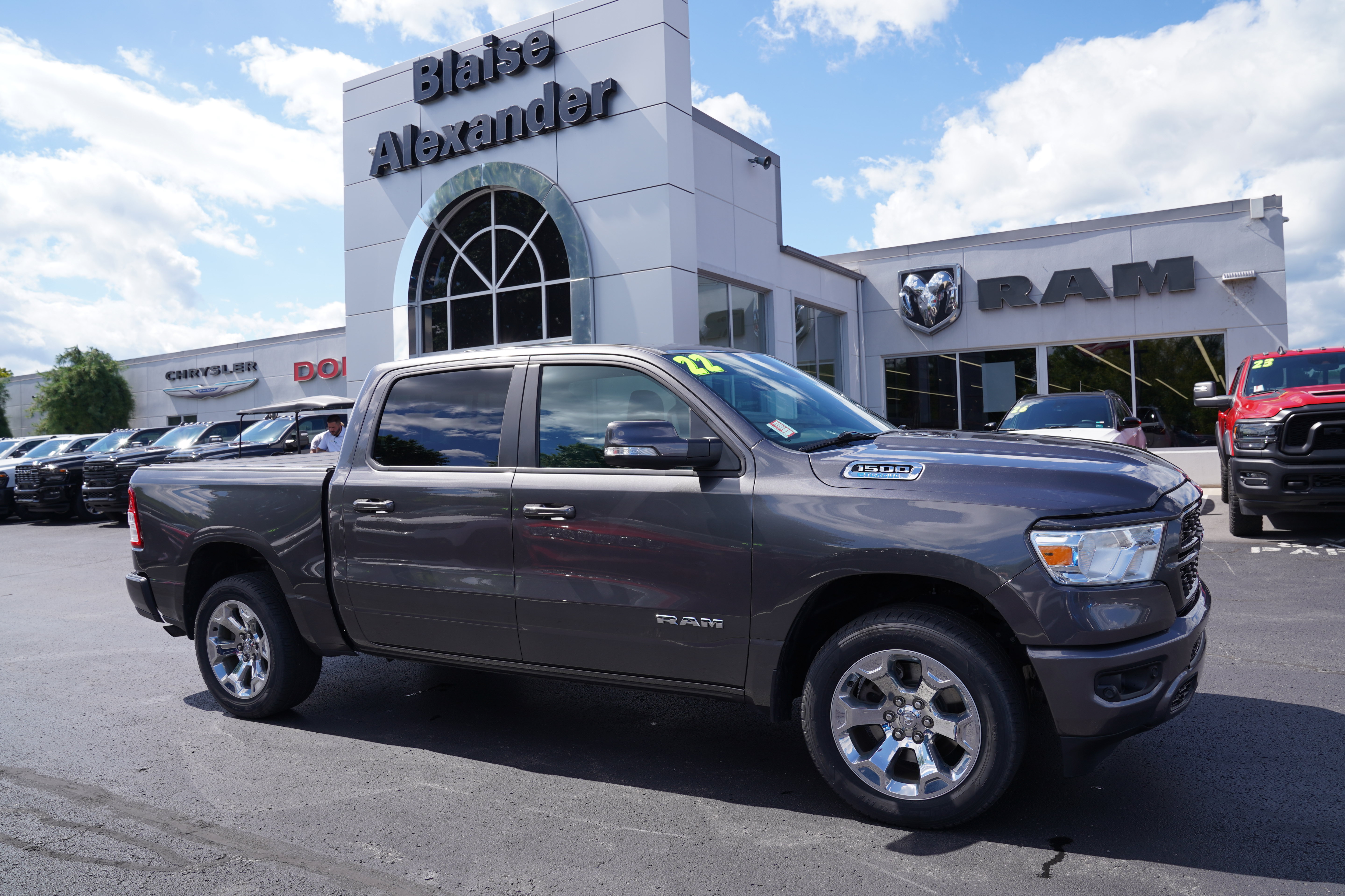 Used 2022 RAM 1500 Big Horn AWD/4WD image 1