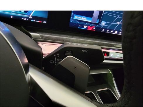 New 2025 BMW 740i xDrive w/ Premium Package image 23