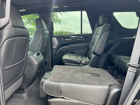 Used 2024 Cadillac Escalade Sport w/ LPO, ONYX Package AWD/4WD image 5