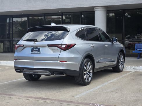 Certified 2025 Acura MDX w/ Technology Package image 6