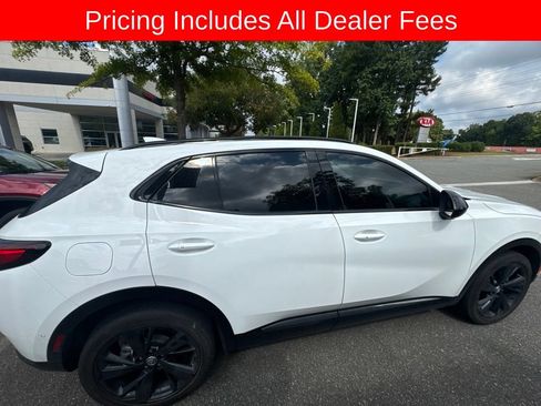Used 2022 Buick Envision Essence w/ Technology Package II FWD image 7