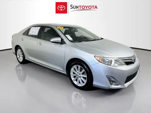 Used 2014 Toyota Camry XLE FWD image 1