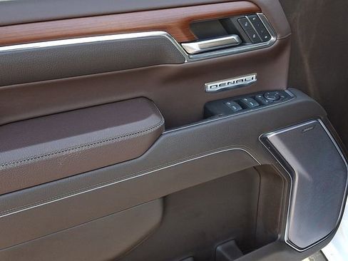 Used 2023 GMC Sierra 1500 Denali image 12