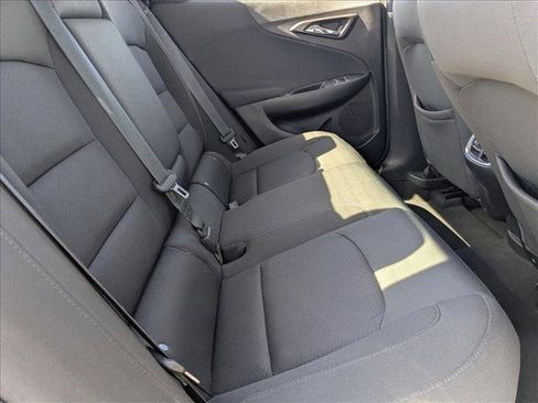 Used 2018 Chevrolet Malibu LT image 18