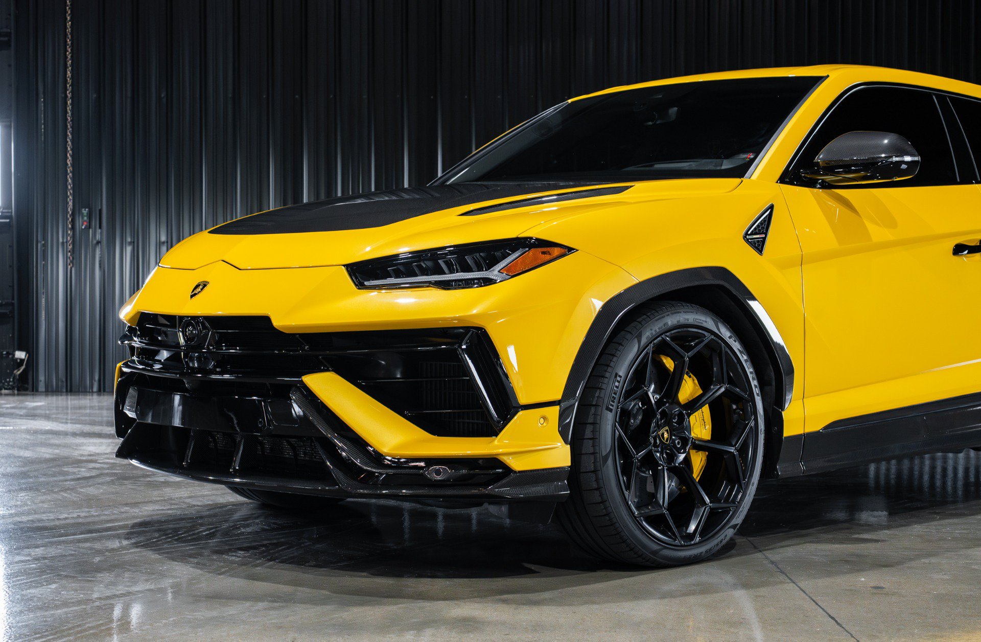 Used 2024 Lamborghini Urus Performante AWD/4WD image 11