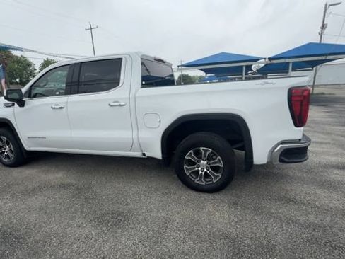 Used 2024 GMC Sierra 1500 SLT AWD/4WD image 6