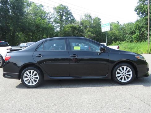 Used 2010 Toyota Corolla S FWD image 4