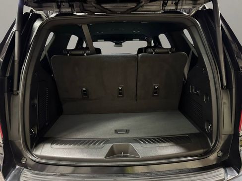 Used 2023 Chevrolet Tahoe LT w/ Luxury Package image 9