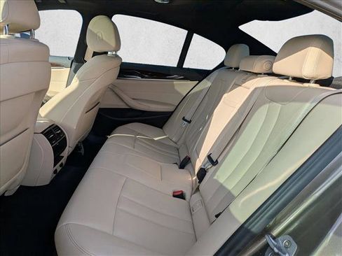 Used 2018 BMW 530i image 24