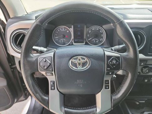 Used 2019 Toyota Tacoma SR5 image 16