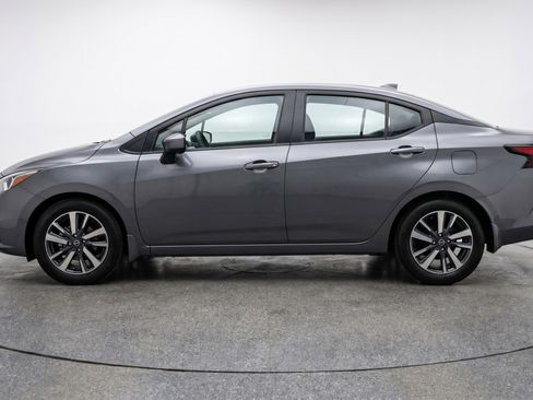 Used 2025 Nissan Versa SV FWD image 5