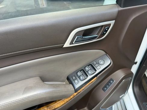 Used 2015 GMC Yukon Denali w/ Open Road Package AWD/4WD image 11