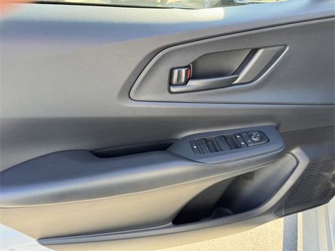 Used 2025 Toyota Prius SE image 17