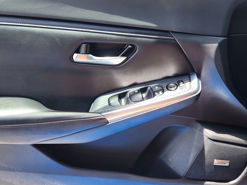 Used 2020 Nissan Sentra SR w/ Premium Package FWD image 24