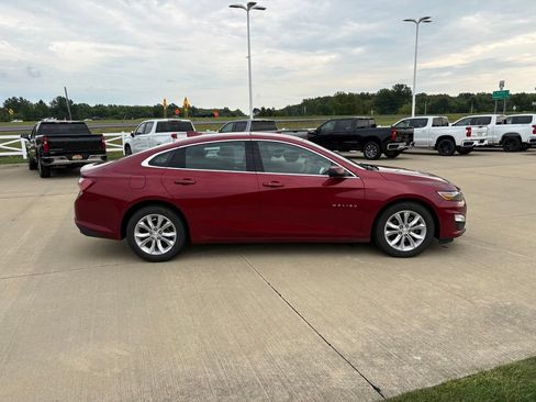 Used 2019 Chevrolet Malibu LT w/ Driver Confidence Package FWD image 7