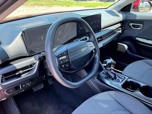 Used 2025 Kia K4 FWD image 12